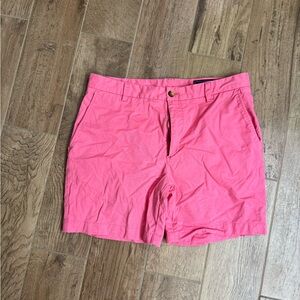 Men’s vineyard vines shorts size 34